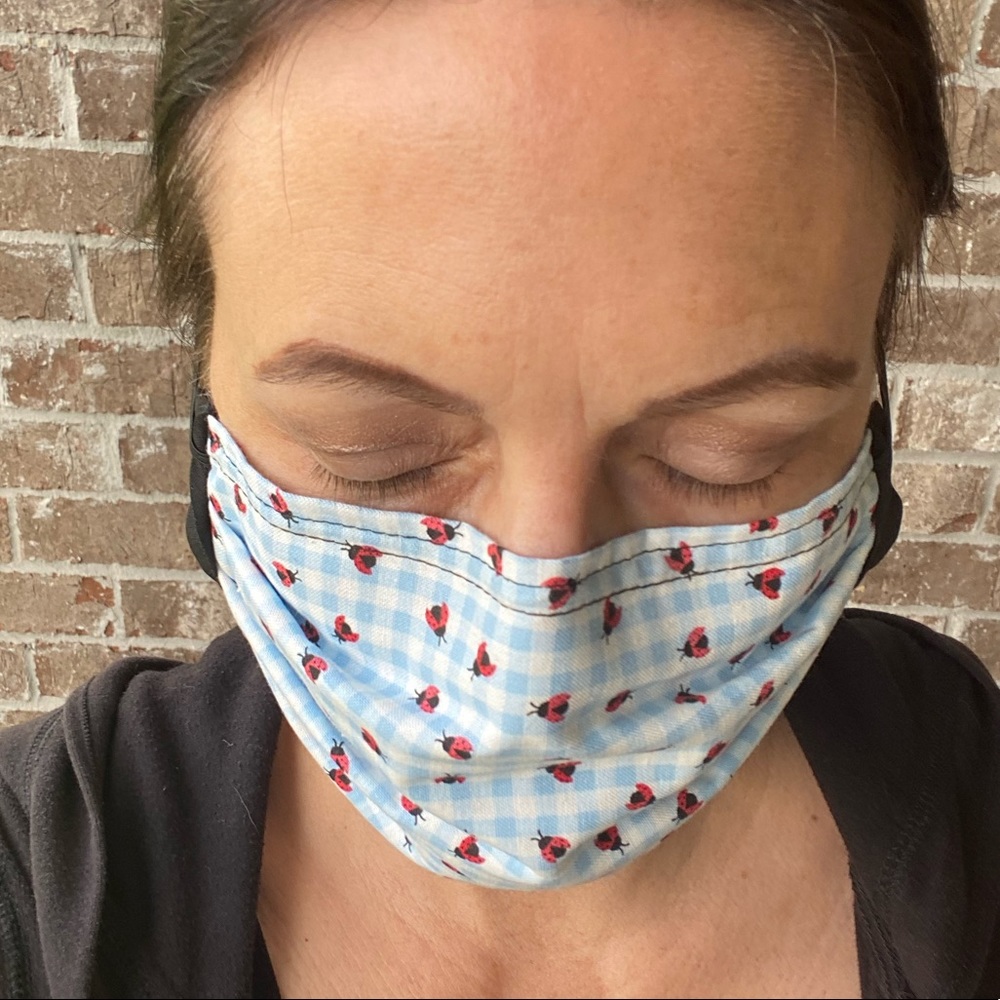 Ladybug face mask - Picture 2 of 5